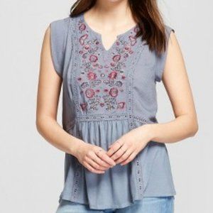 Short Sleeve Embroidered Textured Tank
